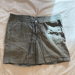 Columbia Light Green Shorts